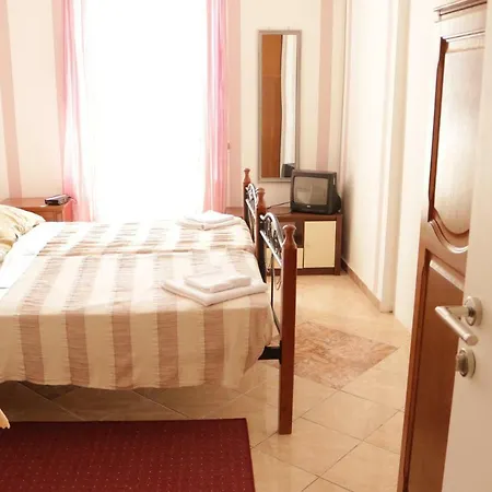 招待所 Sun City Boutique 3*